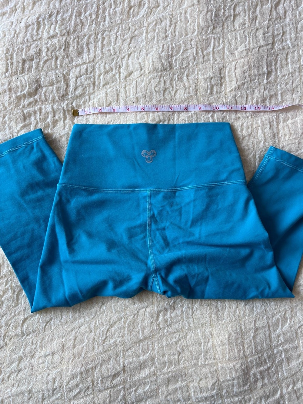 TNA Capris - Picture 2 of 5
